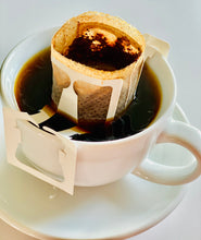 Laden Sie das Bild in den Galerie-Viewer, CoffeeBag "Colombia Quindio"
